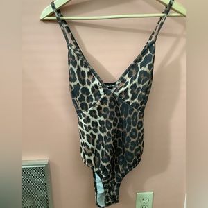 New Look cheetah bodysuit NWT 10
